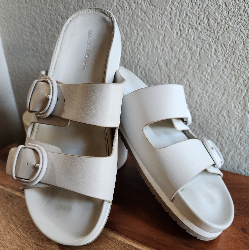Marc Fisher White/Light Grey Slide Footbed Sandals, Size 9.5